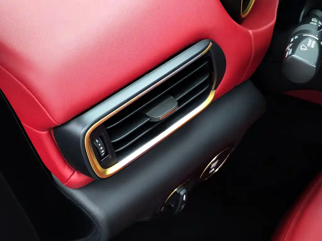 Maserati Levante — миниатюра 34