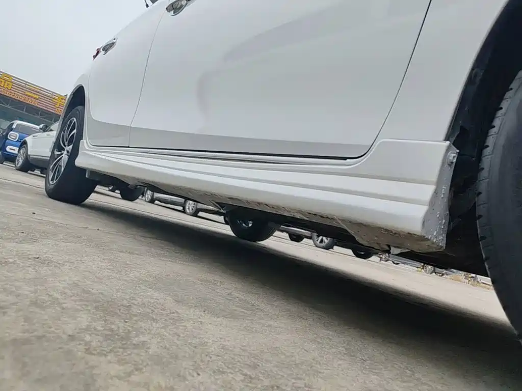 Toyota Yaris L — миниатюра 21