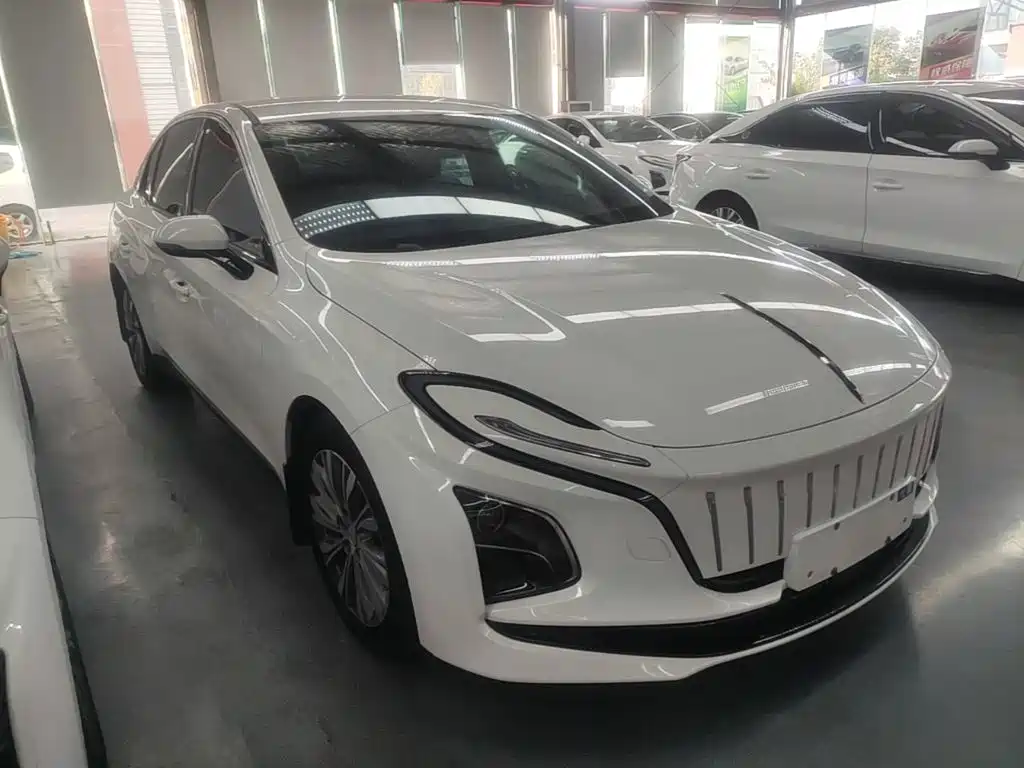 Hongqi Hongqi E-QM5 — миниатюра 4