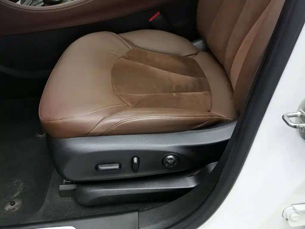 Buick Envision Plus — миниатюра 20