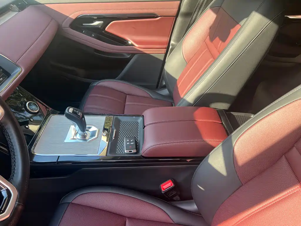 Land Rover Evoque PHEV — миниатюра 14
