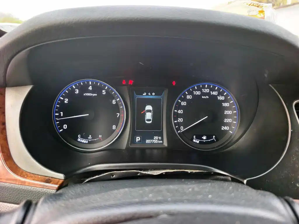 Hyundai Mistra 2014 1.8L AT Luxury DLX