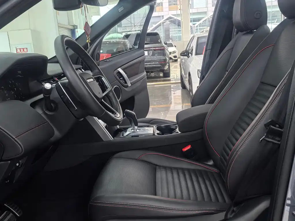 LAND ROVER DISCOVER SPORTS