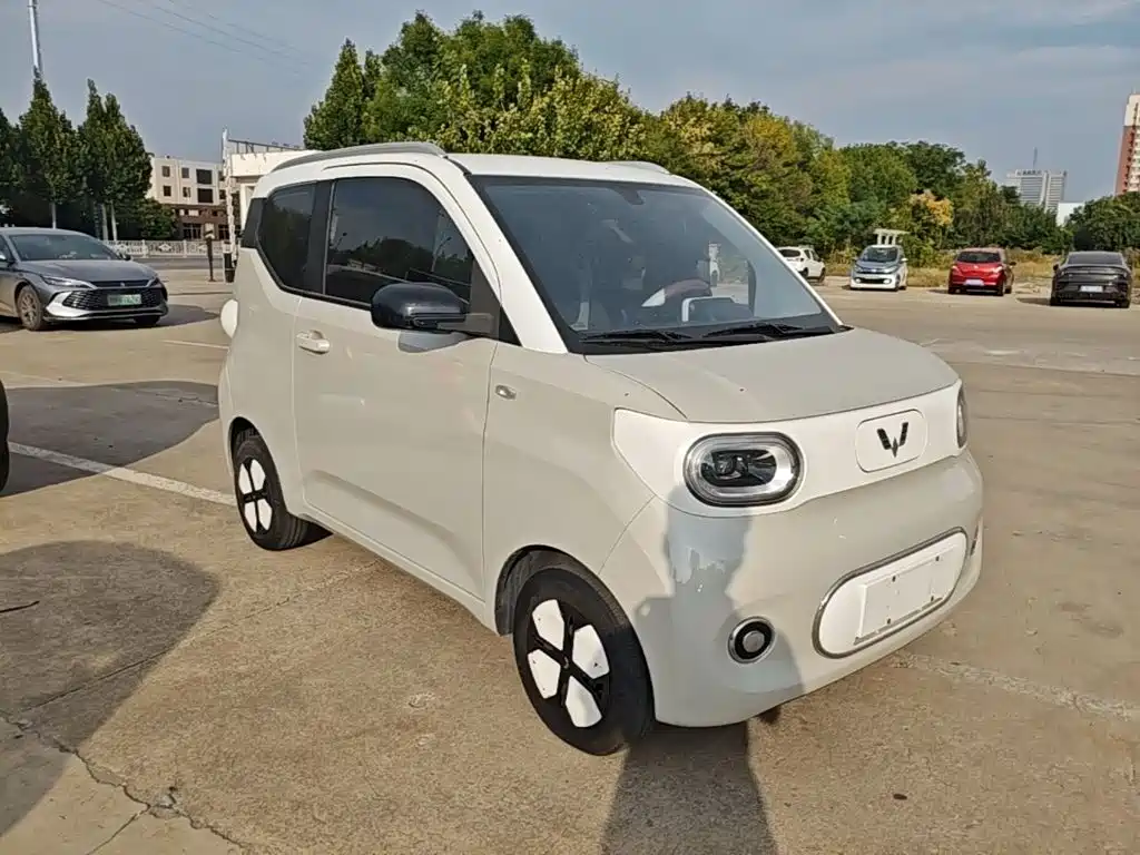 Wuling MINIEV — миниатюра 4