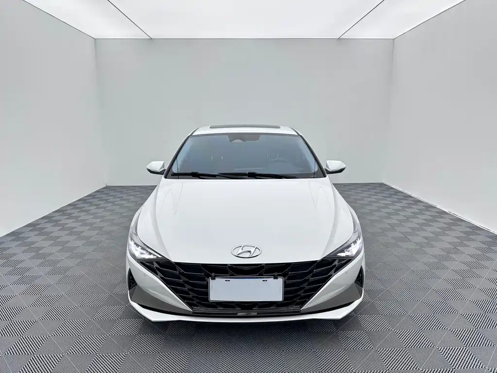 Hyundai Elantra — миниатюра 2