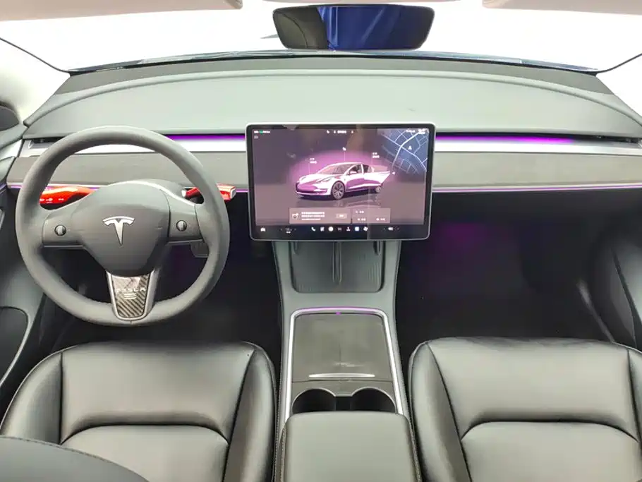 Tesla Model 3 — миниатюра 12