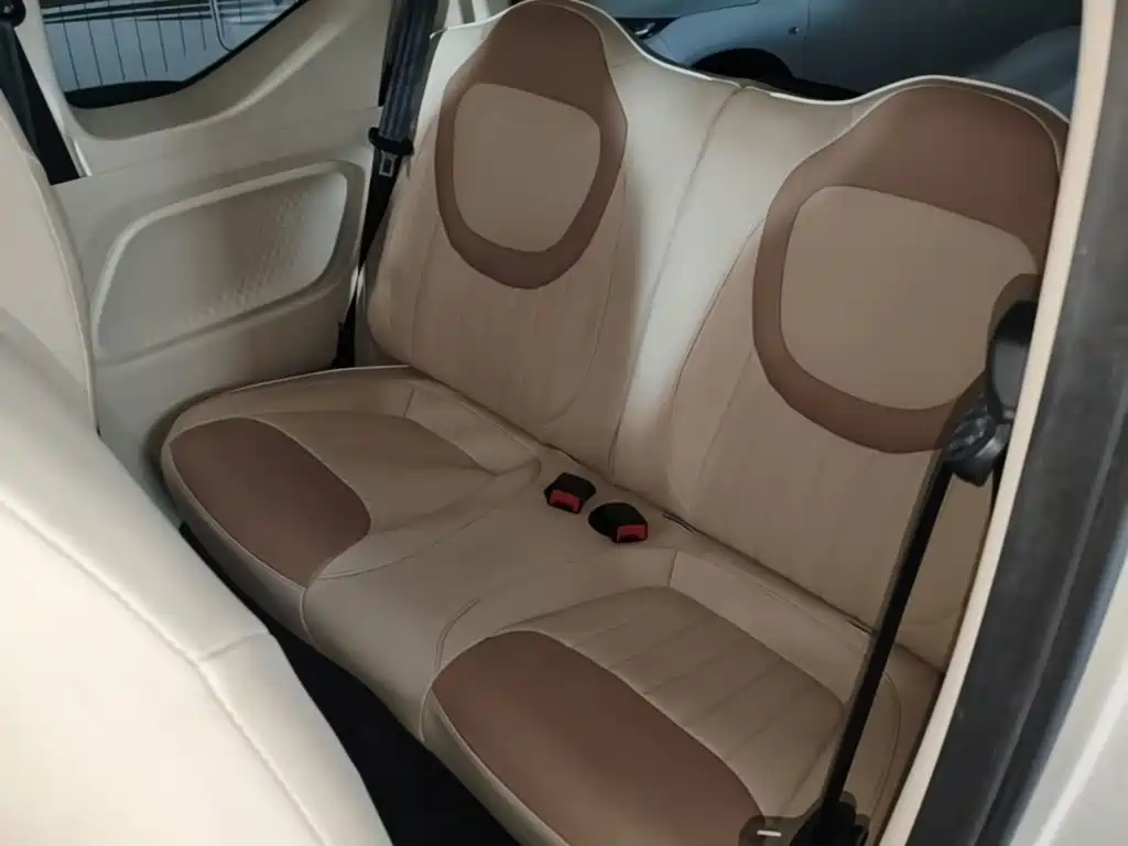 Wuling MINIEV — миниатюра 17