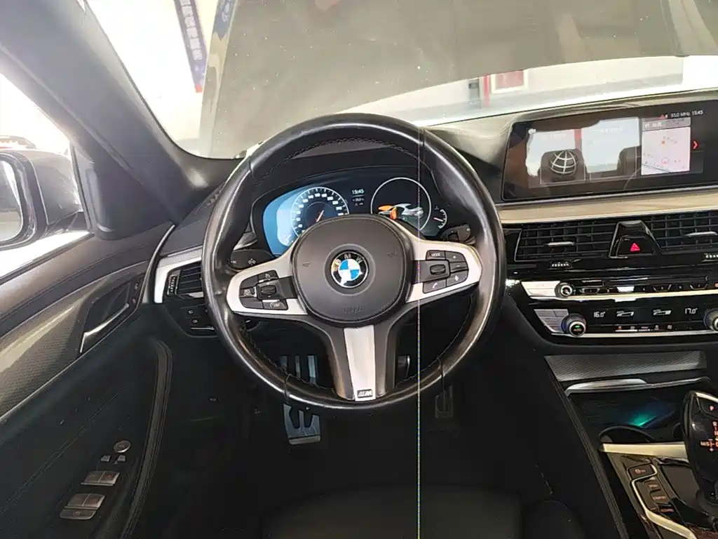 BMW 5 Series (Import) — миниатюра 11