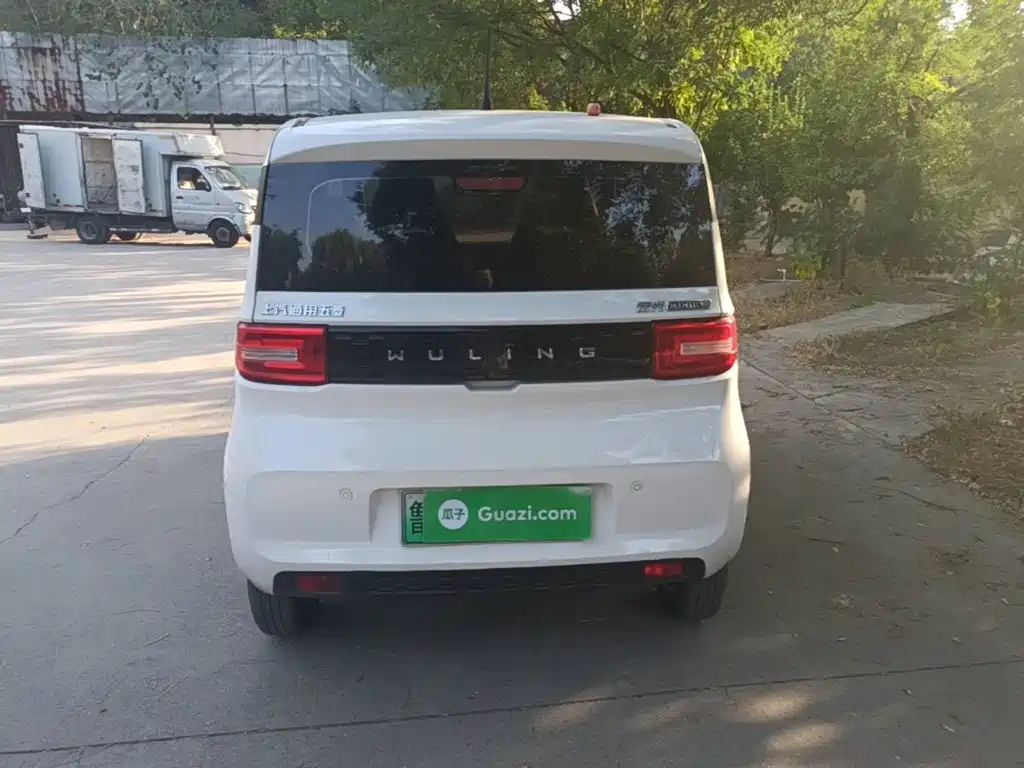 Wuling MINIEV — миниатюра 6