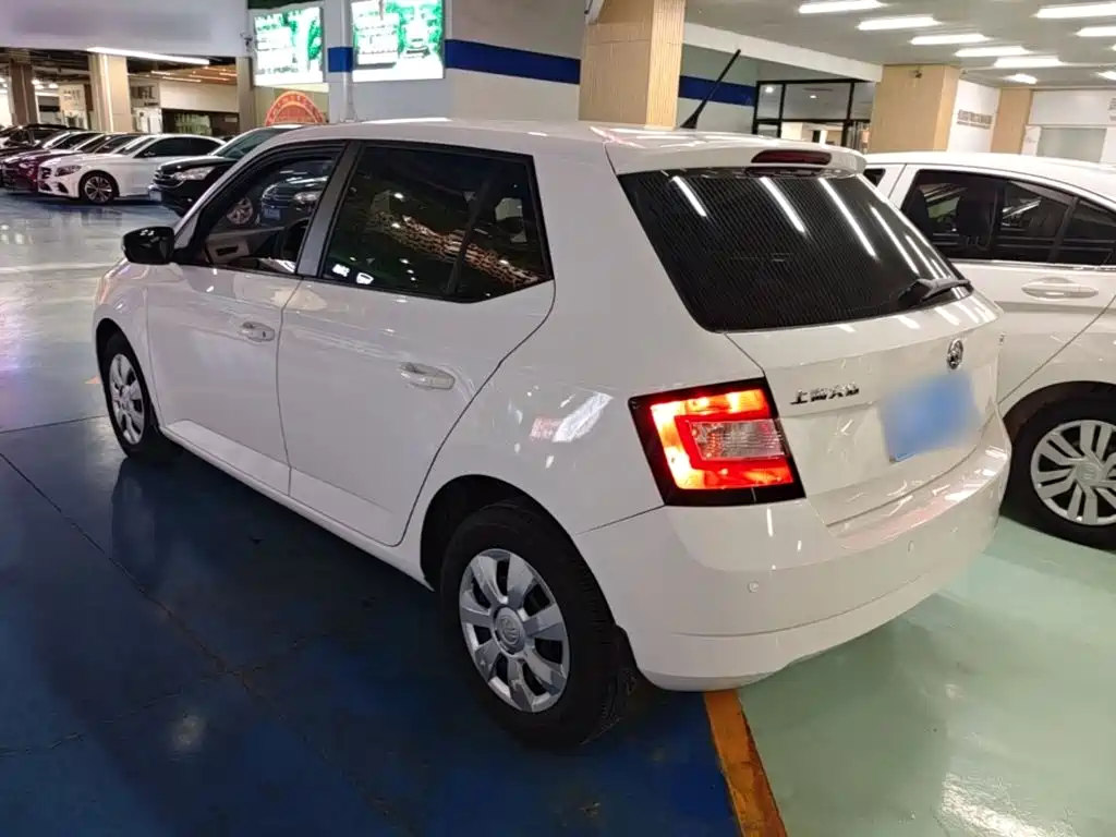 Skoda Fabia — миниатюра 5