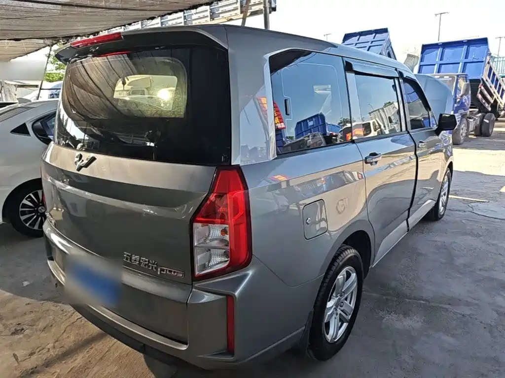 Wuling Hongguang PLUS — миниатюра 7