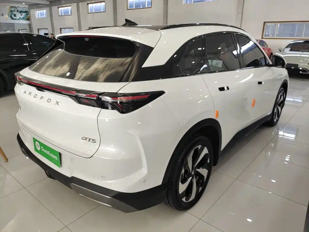 ARCFOX Alpha T5 — миниатюра 7