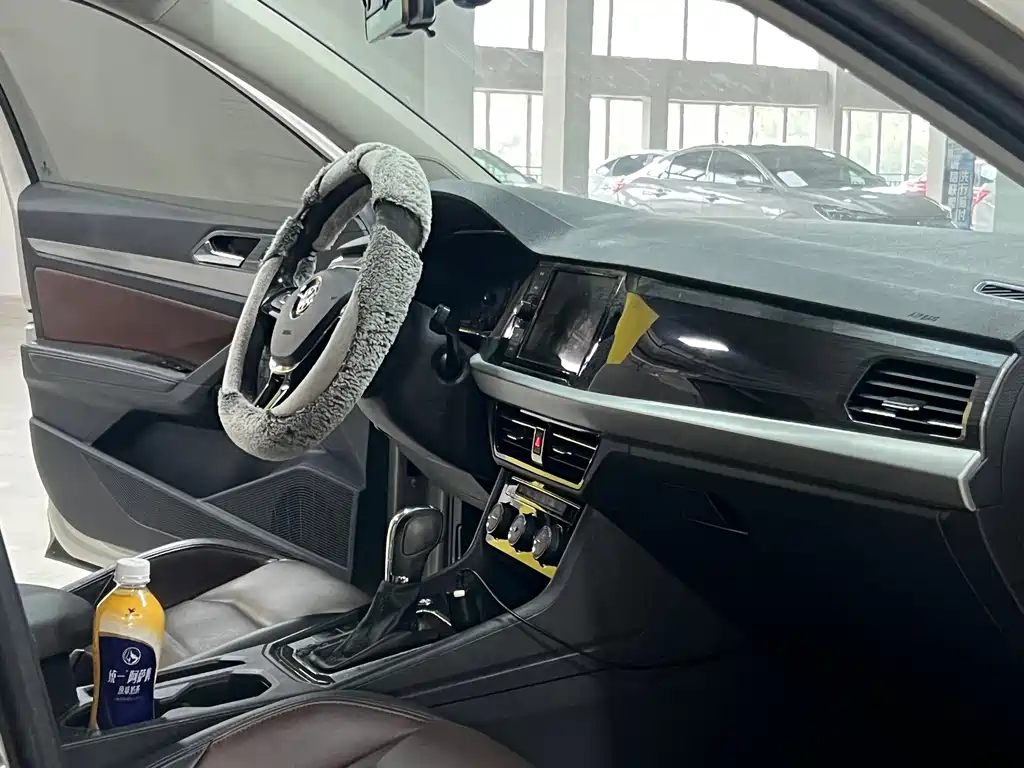 Volkswagen Lavida — миниатюра 6