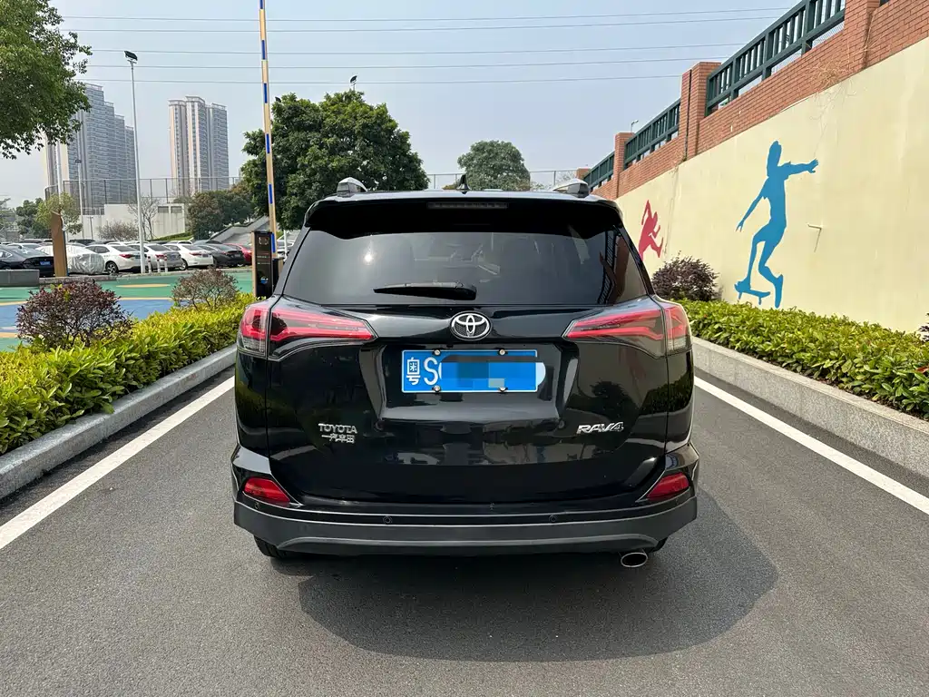 TOYOTA RAV4 RONGFANG