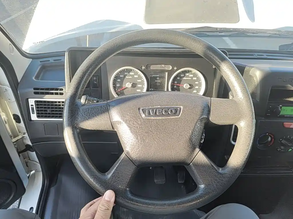 IVECO Daily — миниатюра 11