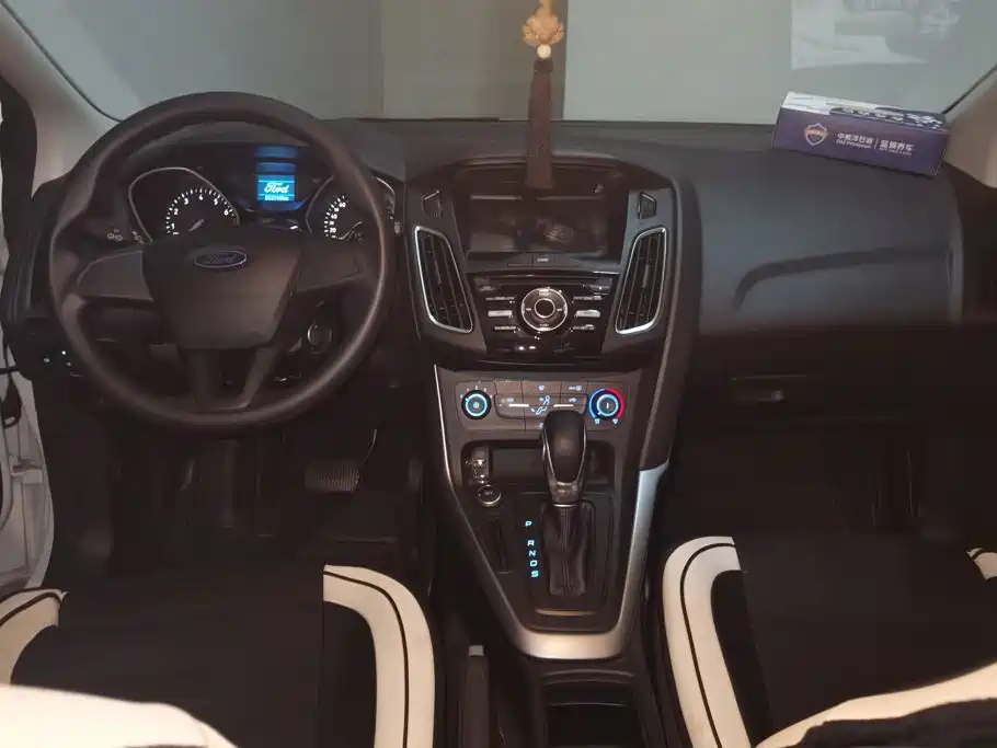 Ford Focus — миниатюра 12