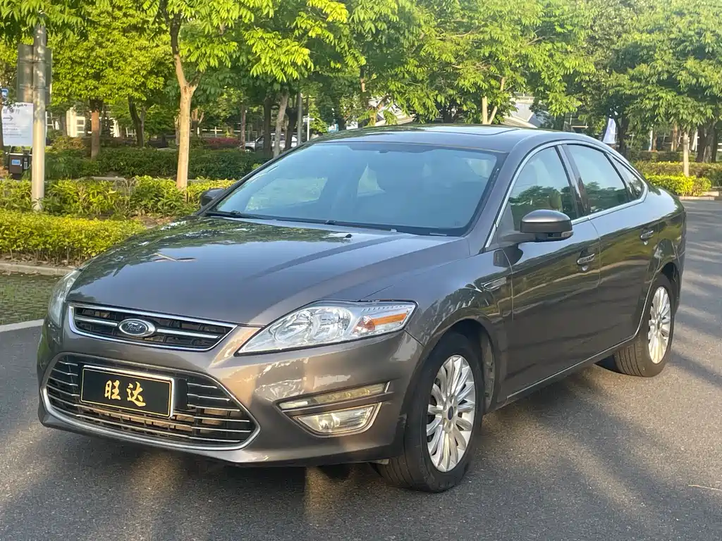 Ford Mondeo Zhisheng 2012