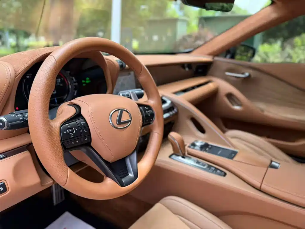 Lexus LC — миниатюра 5
