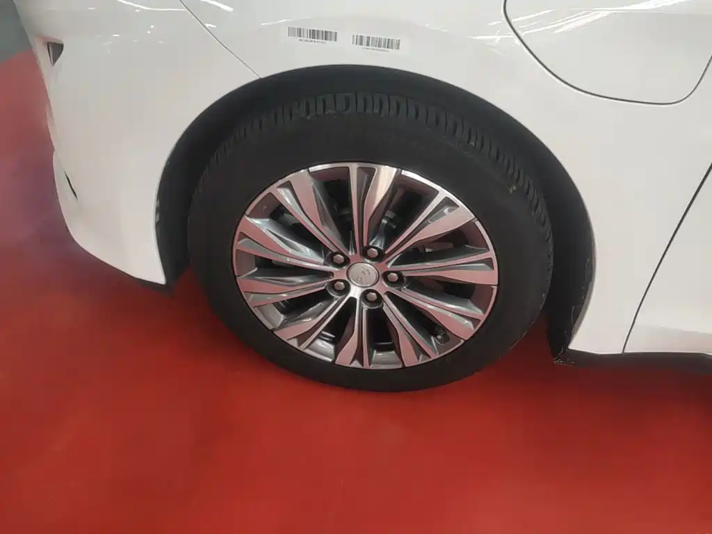 Hongqi Hongqi E-QM5 — миниатюра 23