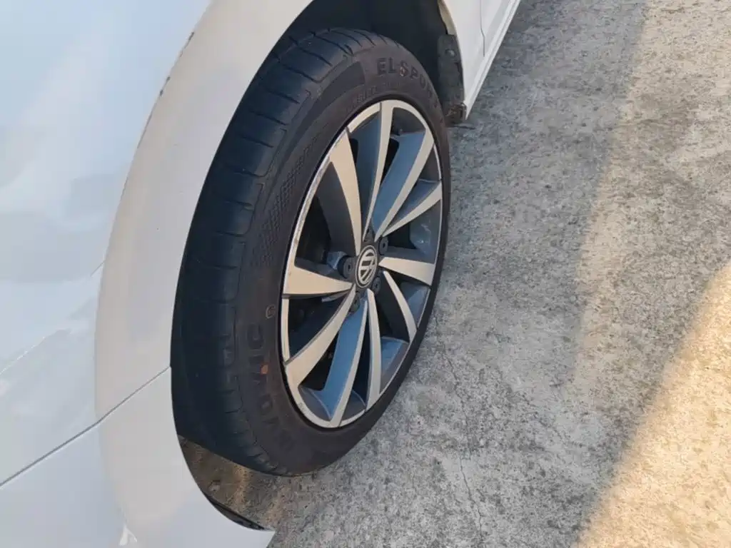 Volkswagen Bora — миниатюра 23