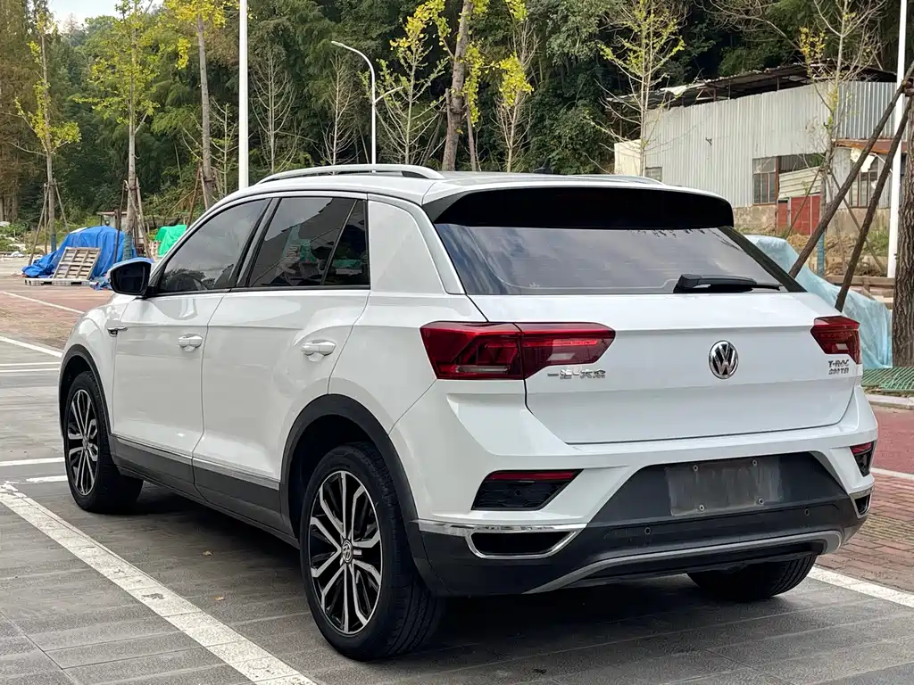 Volkswagen T-Roc — миниатюра 6