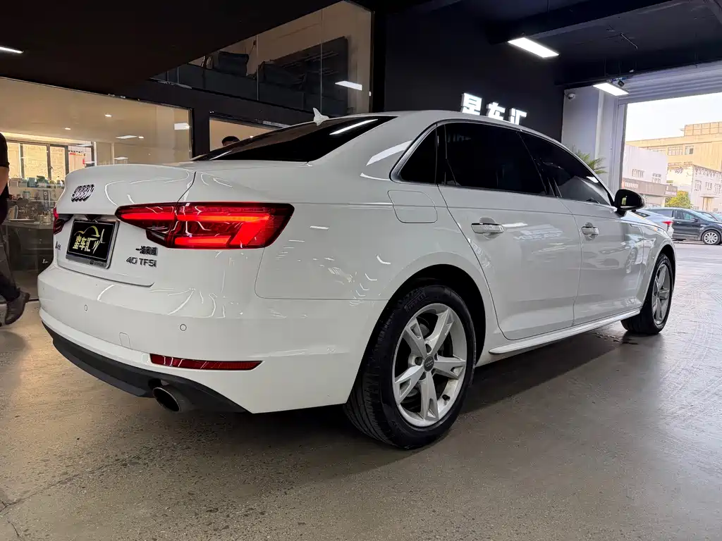 Audi A4L — миниатюра 13