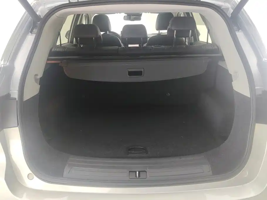 Roewe RX5 New Energy — миниатюра 4