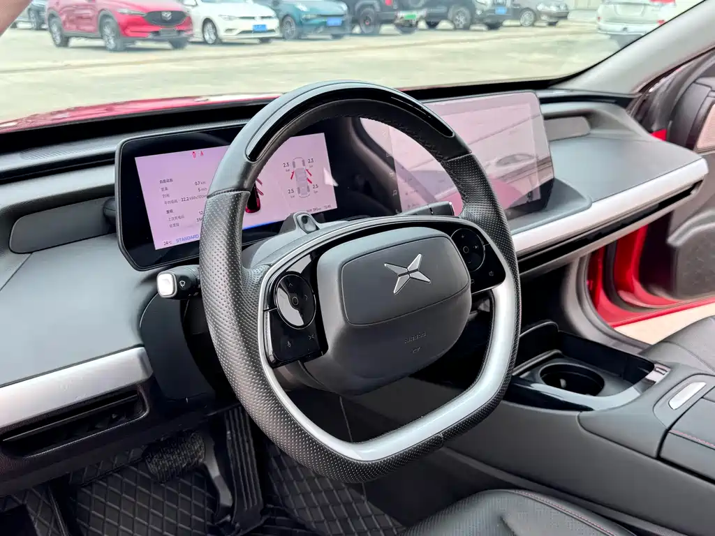 XPeng P7 — миниатюра 7