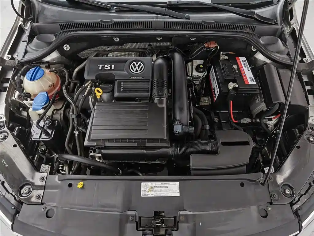 Volkswagen Sagitar 2015 230TSI AT Comfort