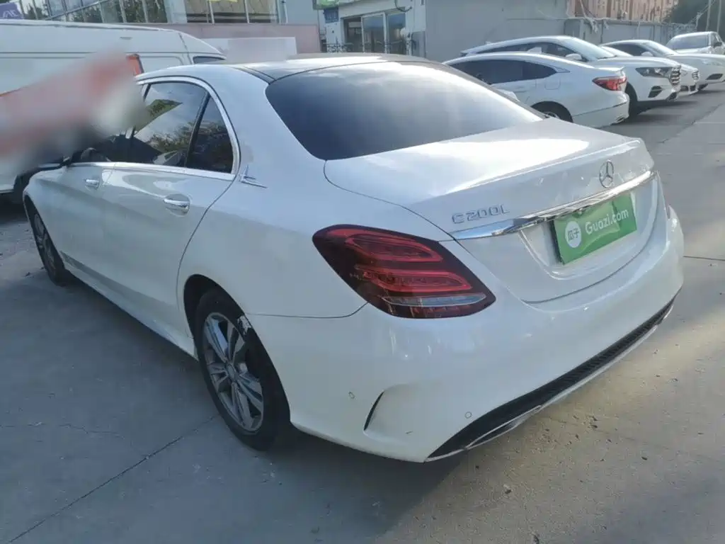 Mercedes-Benz C-Class — миниатюра 5
