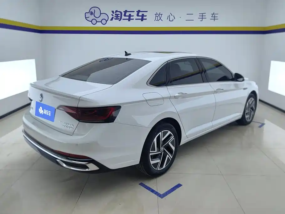 Volkswagen Sagitar — миниатюра 3