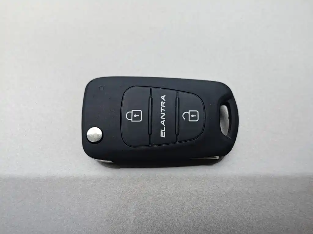 Hyundai Elantra — миниатюра 19
