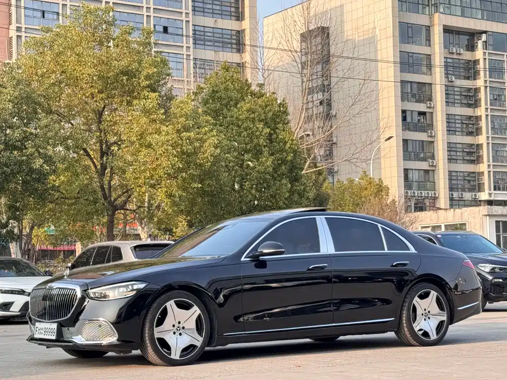 Mercedes-Benz S-Class 2021