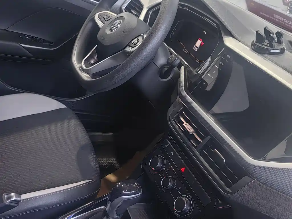 VOLKSWAGEN EXPLORING THE SHADOW