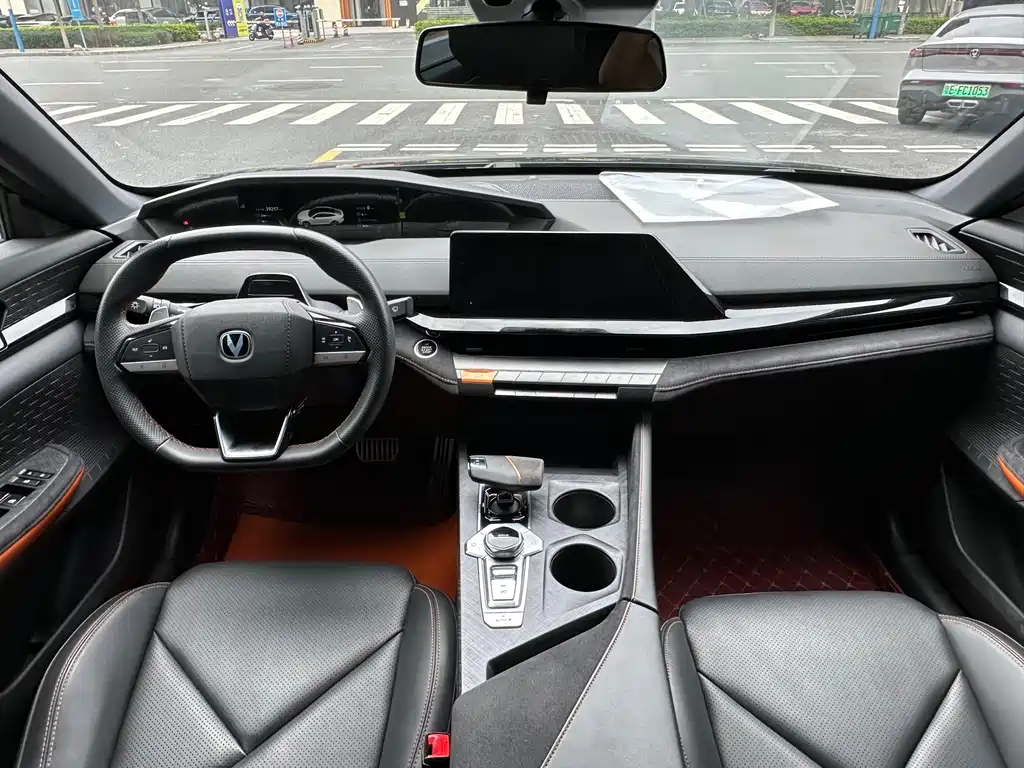 Changan UNI-V — миниатюра 6
