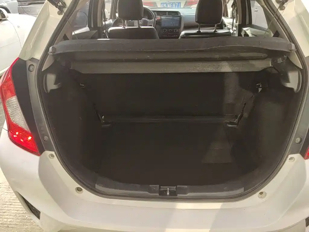 Honda Fit — миниатюра 15