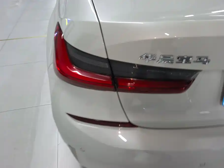 BMW 3 Series — миниатюра 4