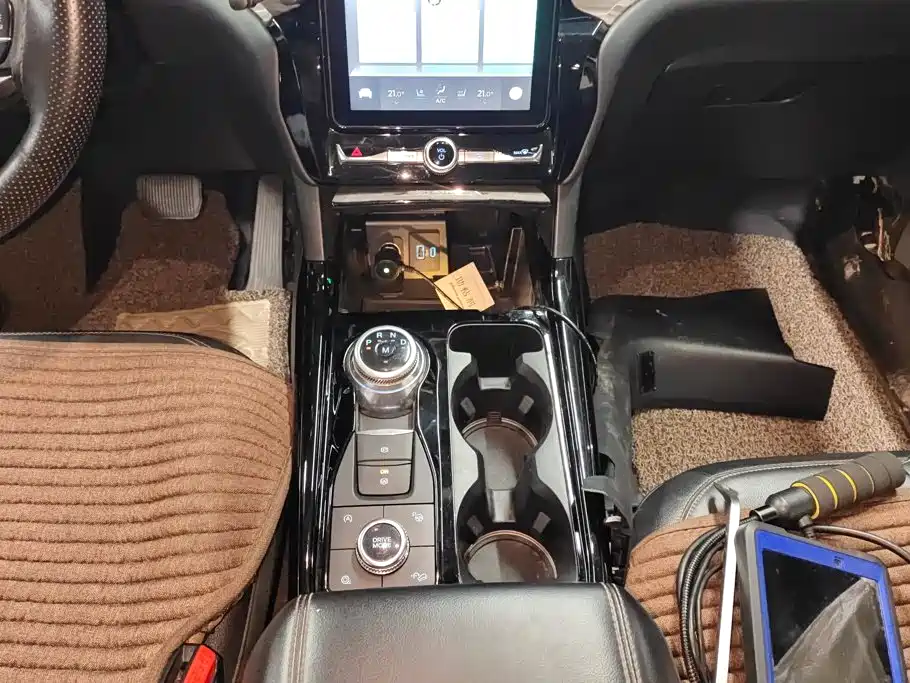Ford Explorer — миниатюра 16
