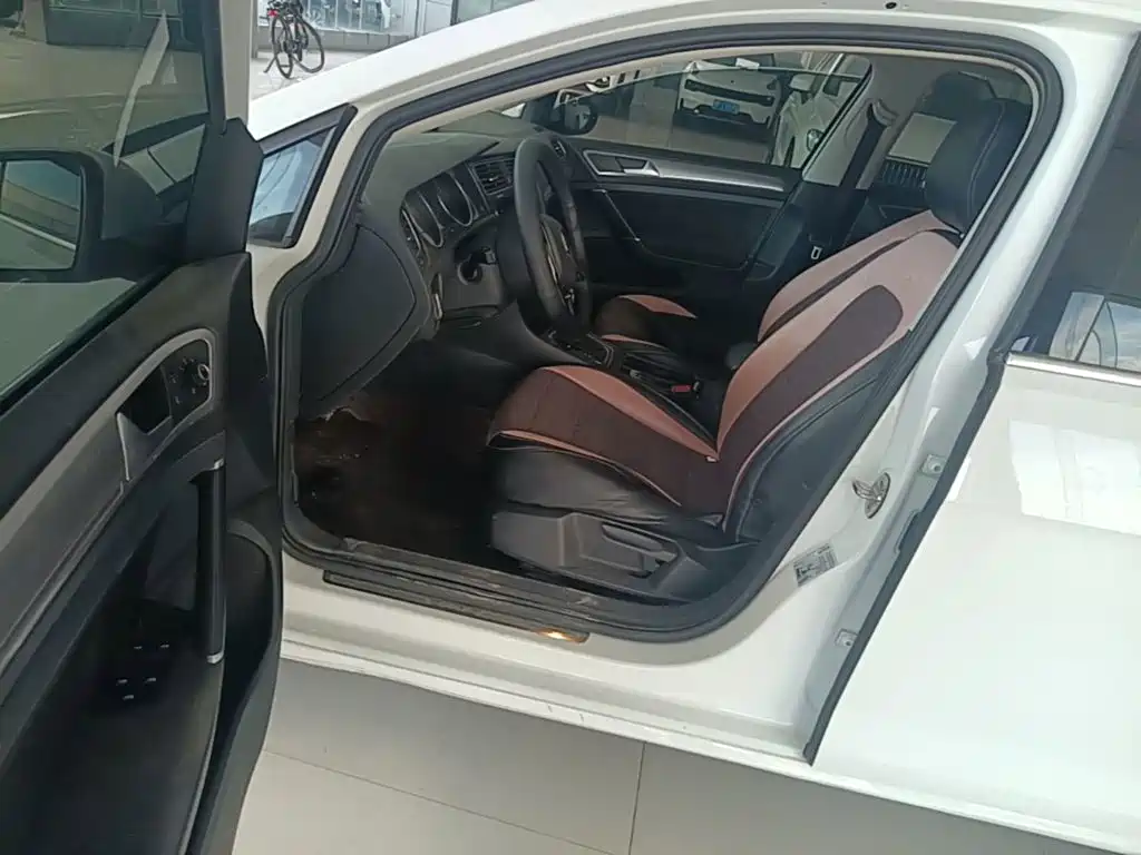 Volkswagen Golf — миниатюра 15