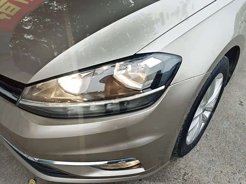 Volkswagen Golf — миниатюра 24