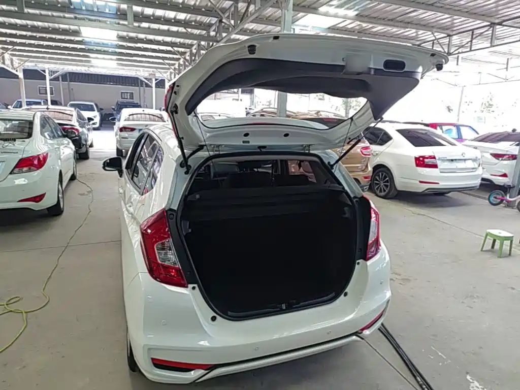 Honda Fit — миниатюра 19