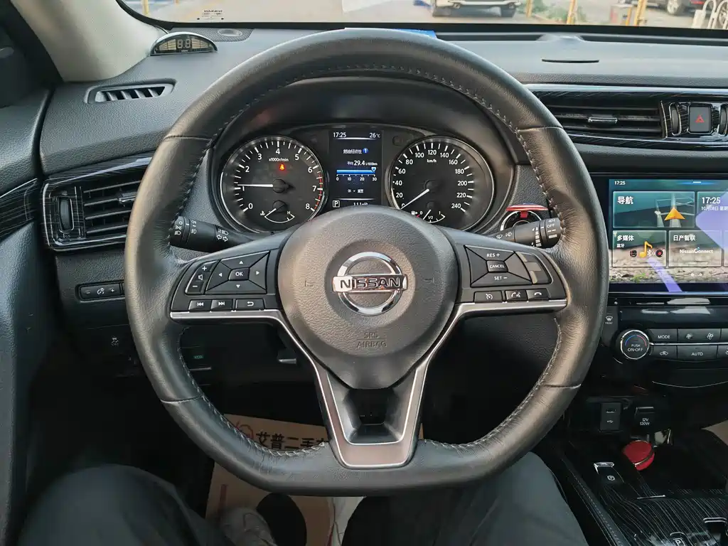 Nissan X-Trail — миниатюра 5