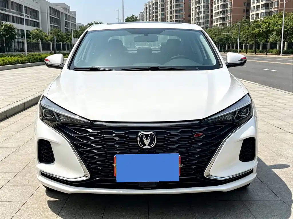 Changan Eado — миниатюра 2