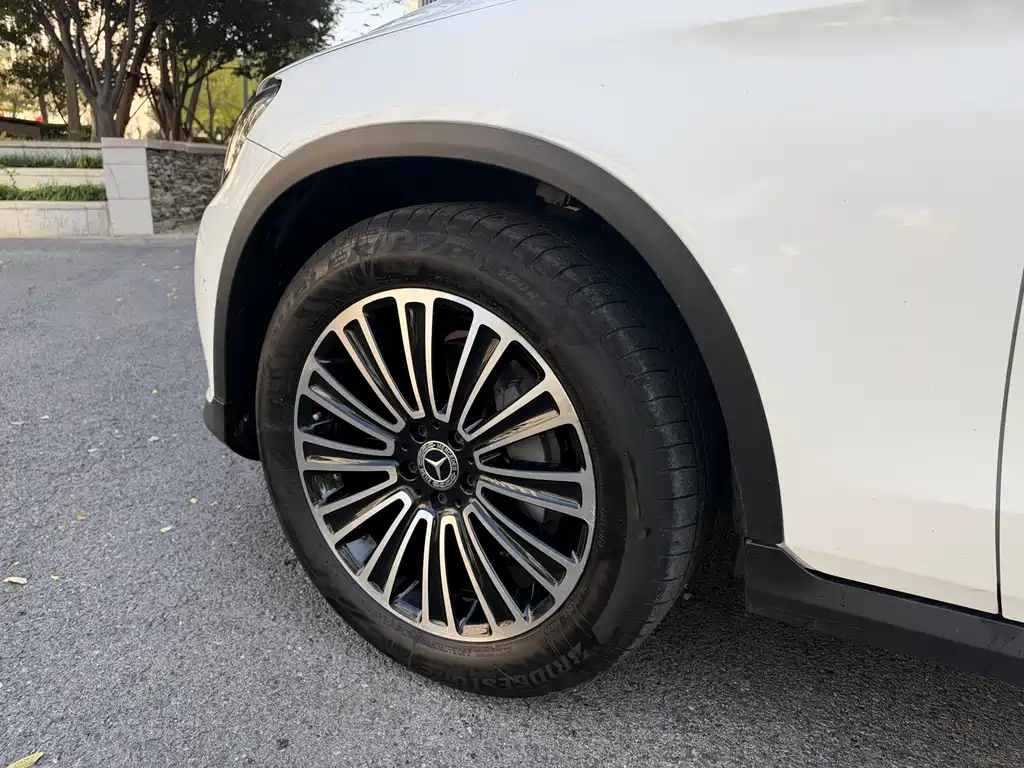 Mercedes-Benz GLC — миниатюра 7