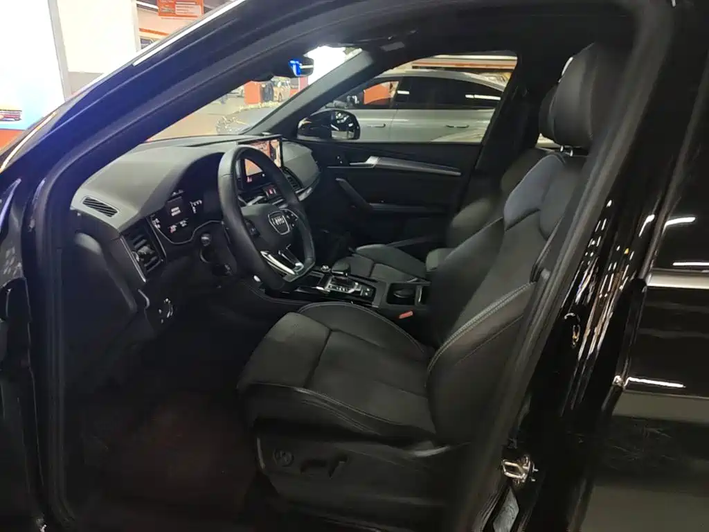 Audi Q5L Sportback — миниатюра 15