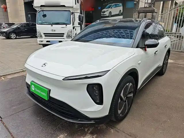 2024 Nio ES6