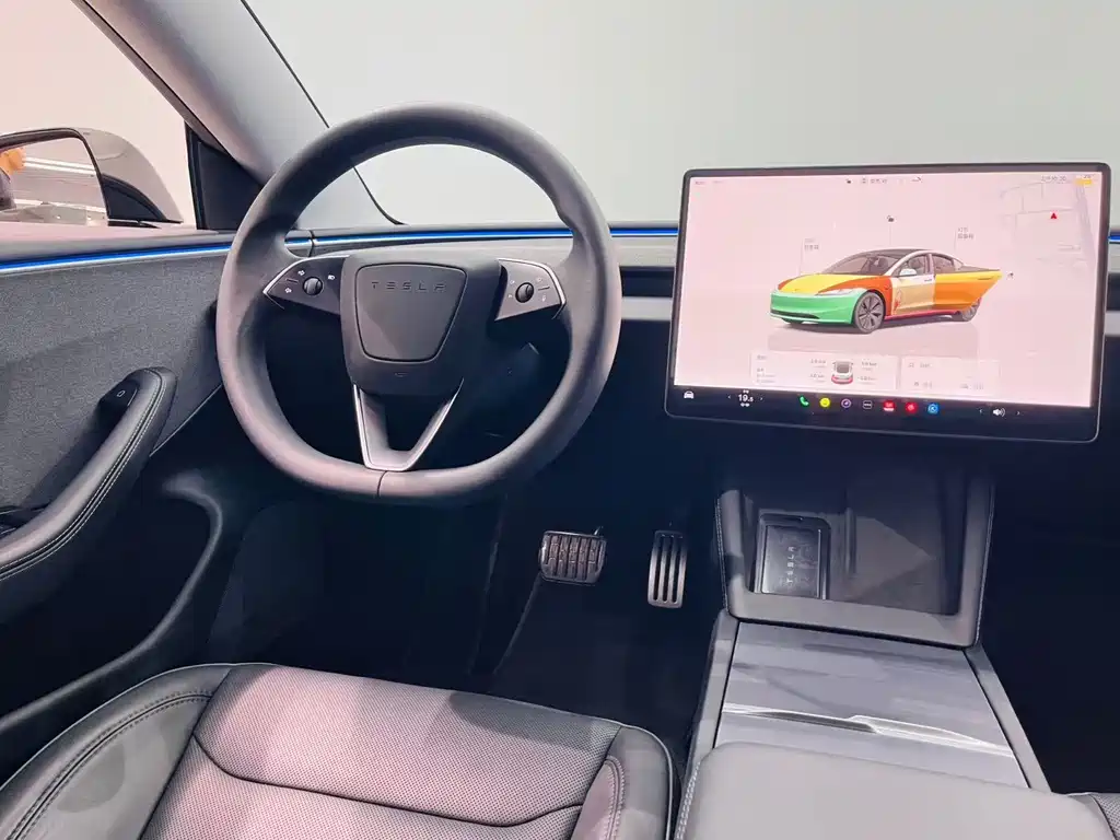 Tesla Model 3 — миниатюра 8