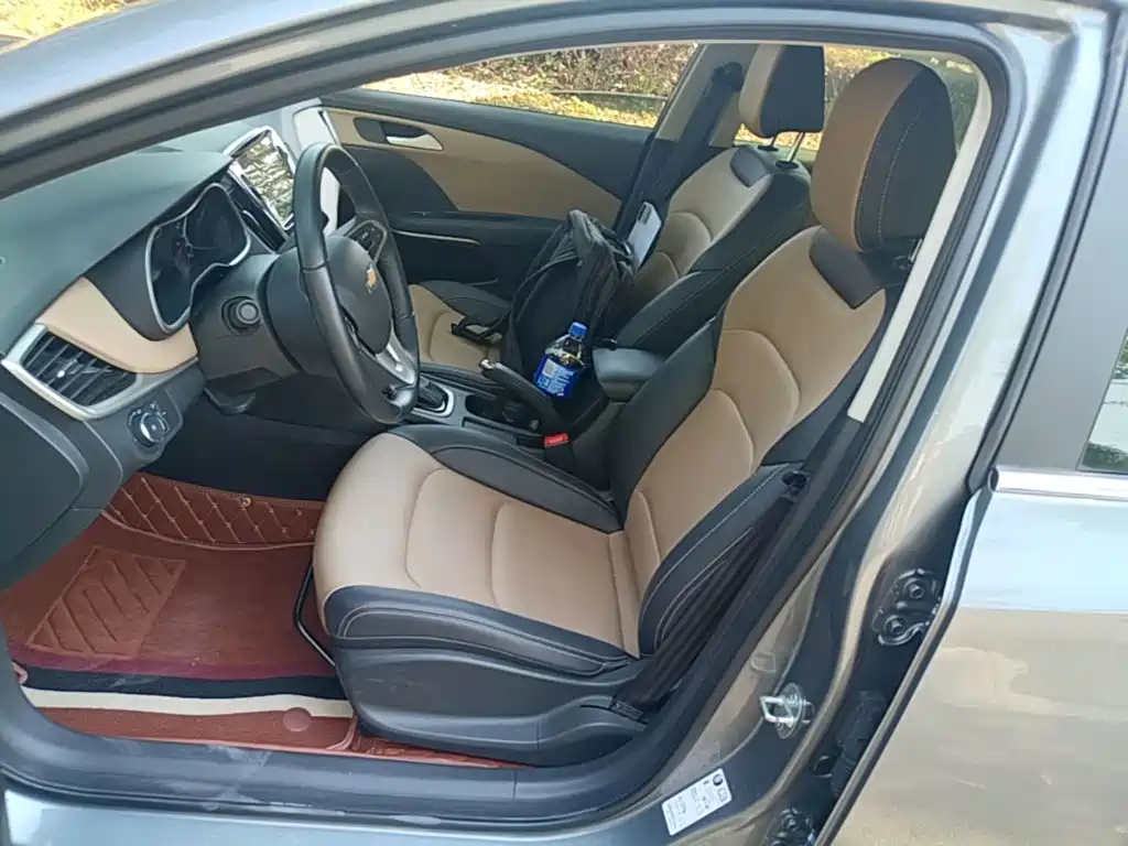 Chevrolet Monza — миниатюра 15