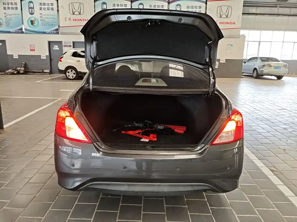 Nissan Sunny — миниатюра 19