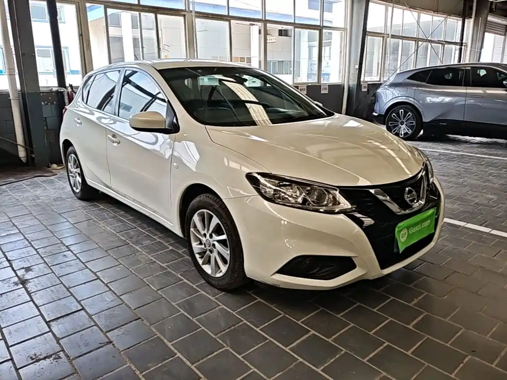 Nissan Tiida — миниатюра 4